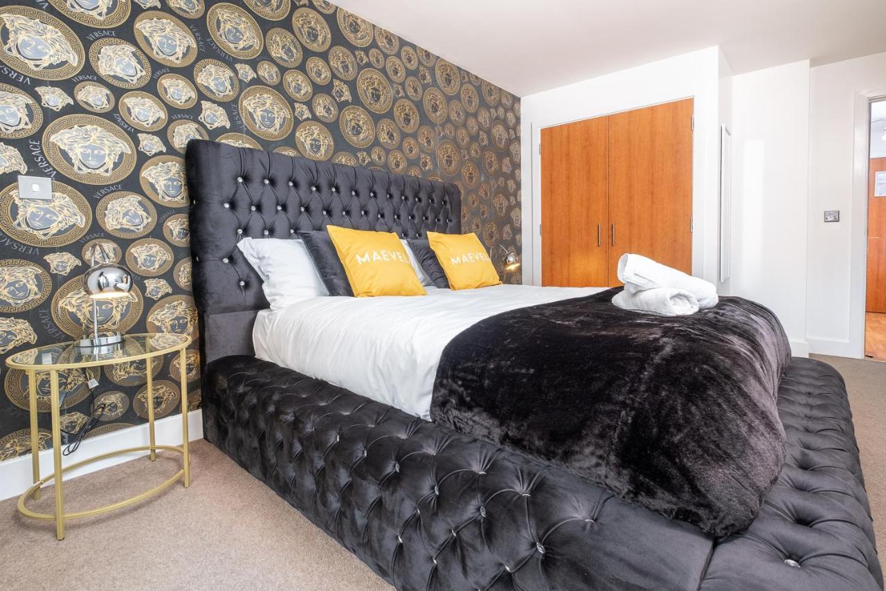 Maevela Apartments - Arcadian Versace Themed Apt ☆ Huge Balcony / Free Parking → Free Netflix -2 Min Walk From Birmingham Hippodrome Theatre, Arcadian, China Town, Sidewalk Club, Gay Village, 5 Mins From New Street Train Station - Birmingham Grand Ce Exterior foto